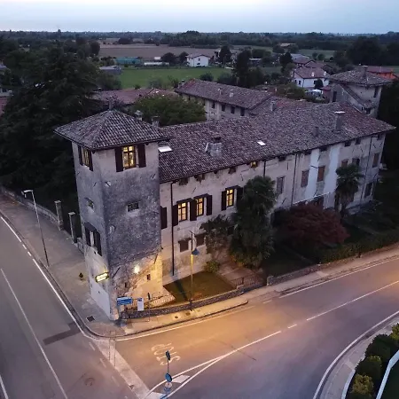 Guest house Al Castello Di Aiello