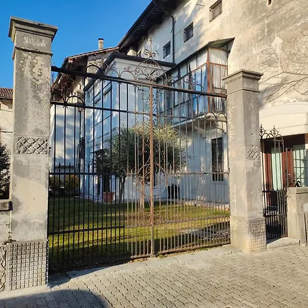 Al Castello Di Aiello Guest house *